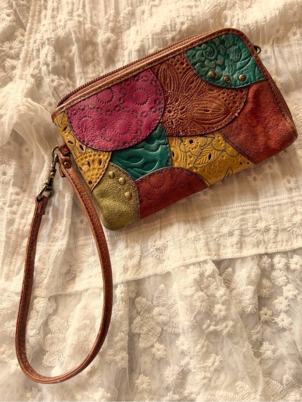 Fossil Vintage Patchwork Leather Wristlet Clutch - Multicolor